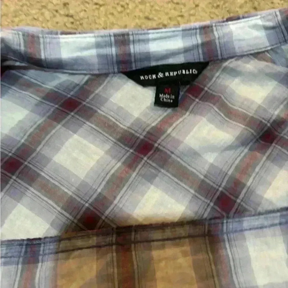 Women’s flannel - Picture 2 of 2